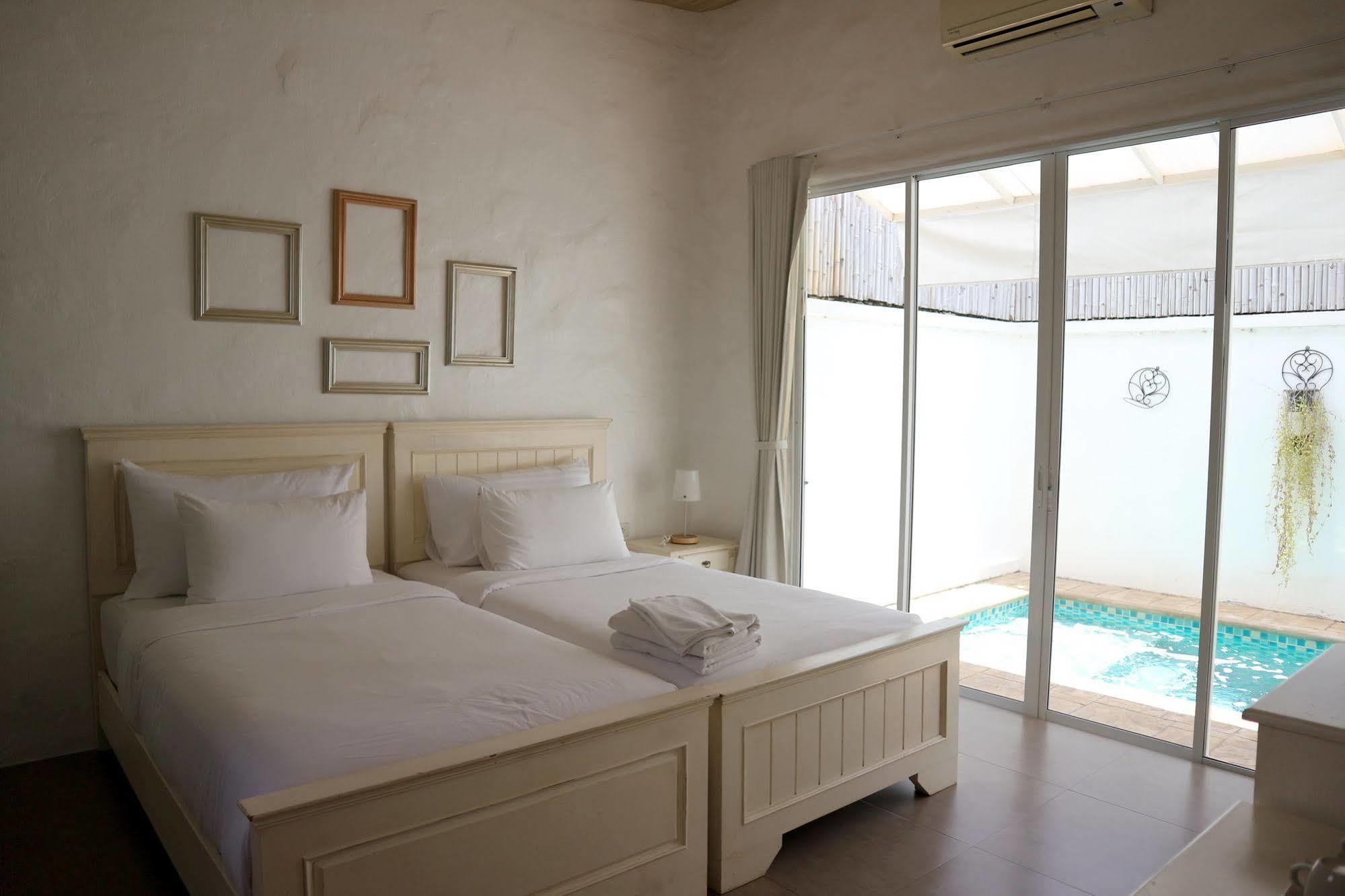 Costa Village Pool Villa Bãi biển Jomtien Ngoại thất bức ảnh